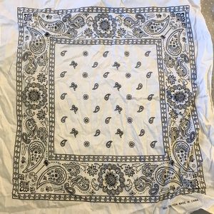 BRANDY MELVILLE bandana